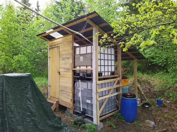 Integrated composting area - the poop palace