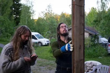 Alexis Jutras testing the charred wood