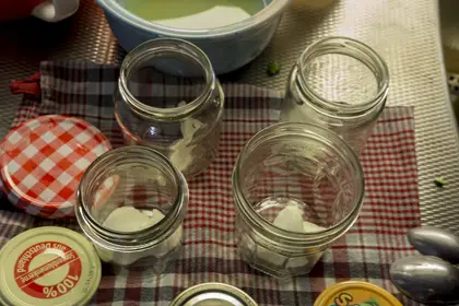 Prepared glasses with joghurt starter