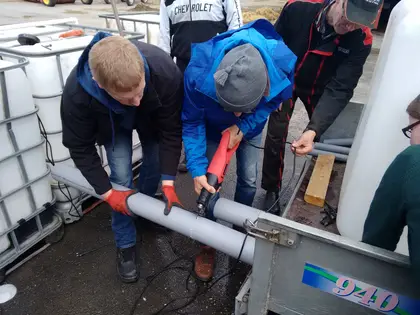 Sawing pipes for the biogas plant