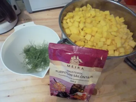 Pumpkin cubes and spices Pumpkin cubes and spices