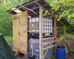 Integrated composting area - the poop palace