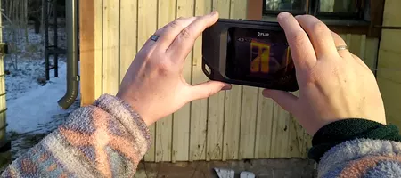 Testing the Flir c2 thermal cam at Beyond Buckthorns permaculture Laitikkala 